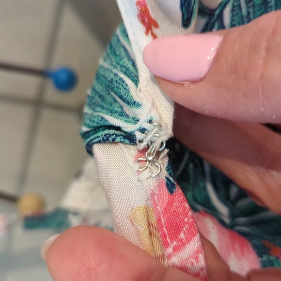 Arizona Hawaii Floral Romper Wrap Dress Size Small - Picture 5 of 7